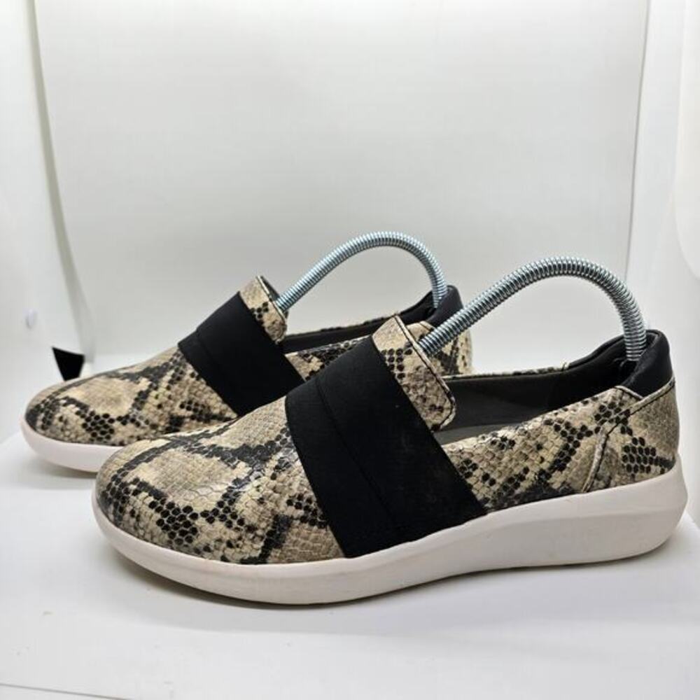 Clarks Kayleigh River Loafers-Snake Skin‎ design-Women's 8.5